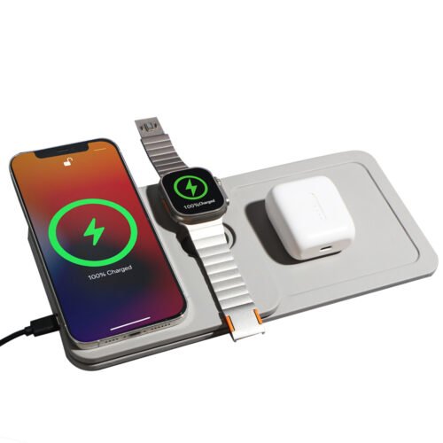 Organizer with 3-in-1 MagSafe Charger