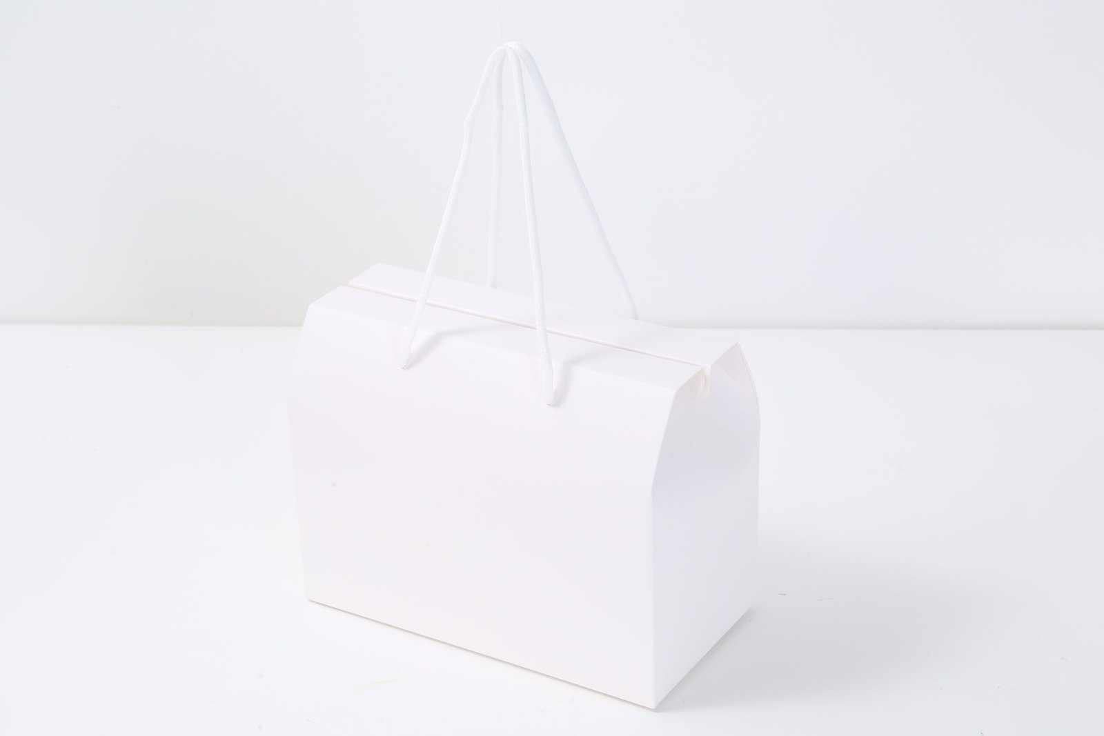 Flat Gift Boxes With Handle - Image 3